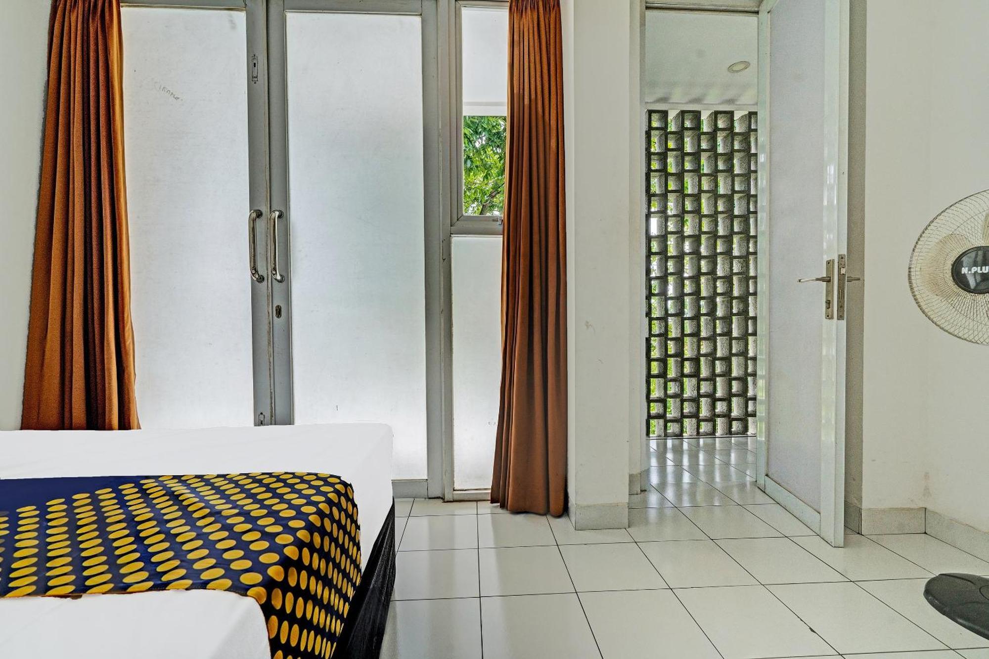 SPOT ON 2190 Alamanda 7 Syariah Bandung Bagian luar foto